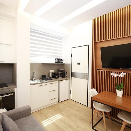 Emily In Athens - Central Modern Flat Syntagma E4 Экстерьер фото